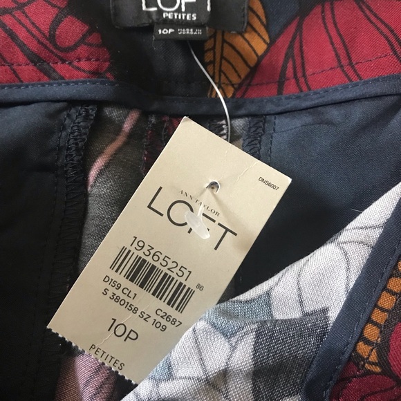 NWT Colourful Ann Taylor Capris - Size 10P - Picture 5 of 7